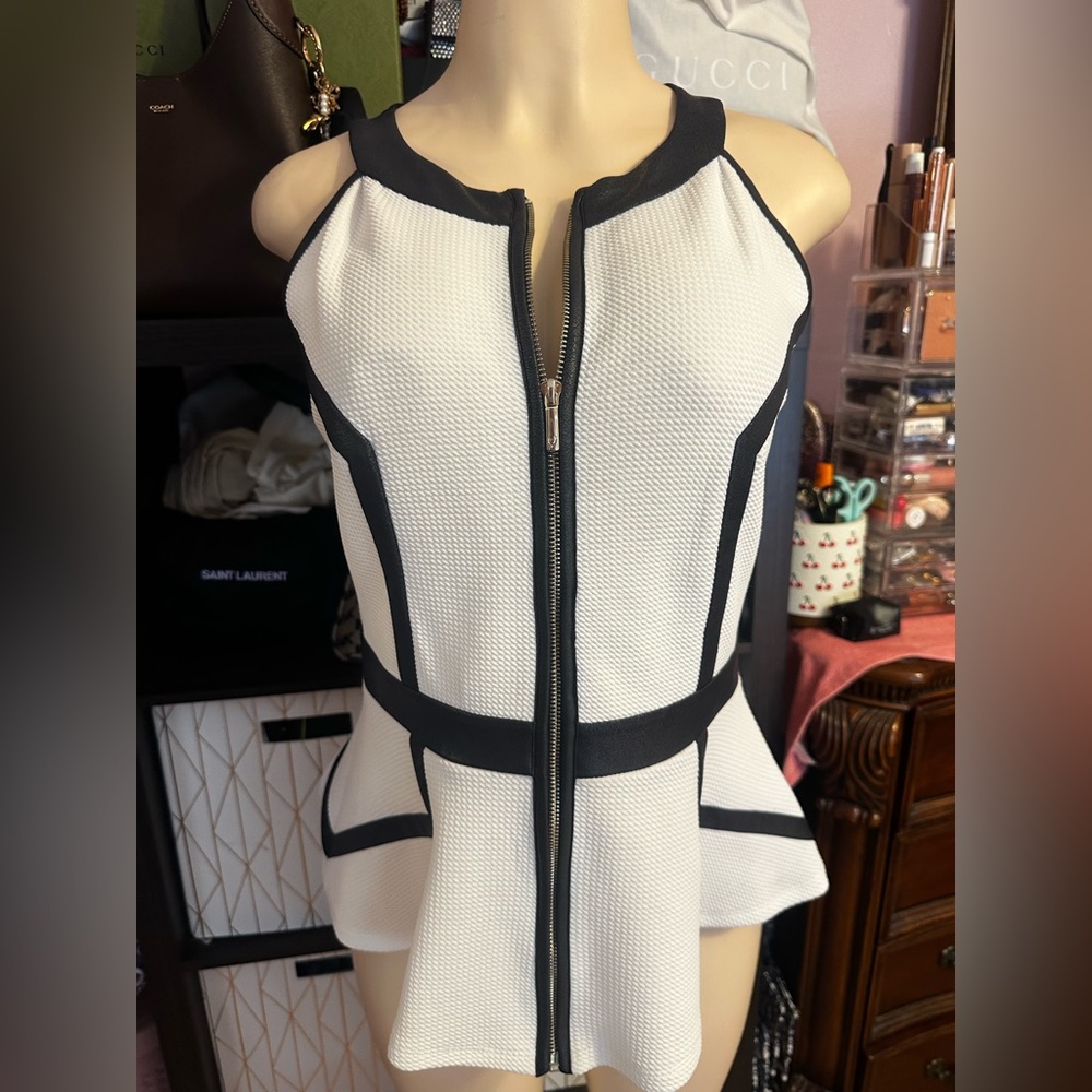Thalia Sodi Elegant Black and White Women's Top